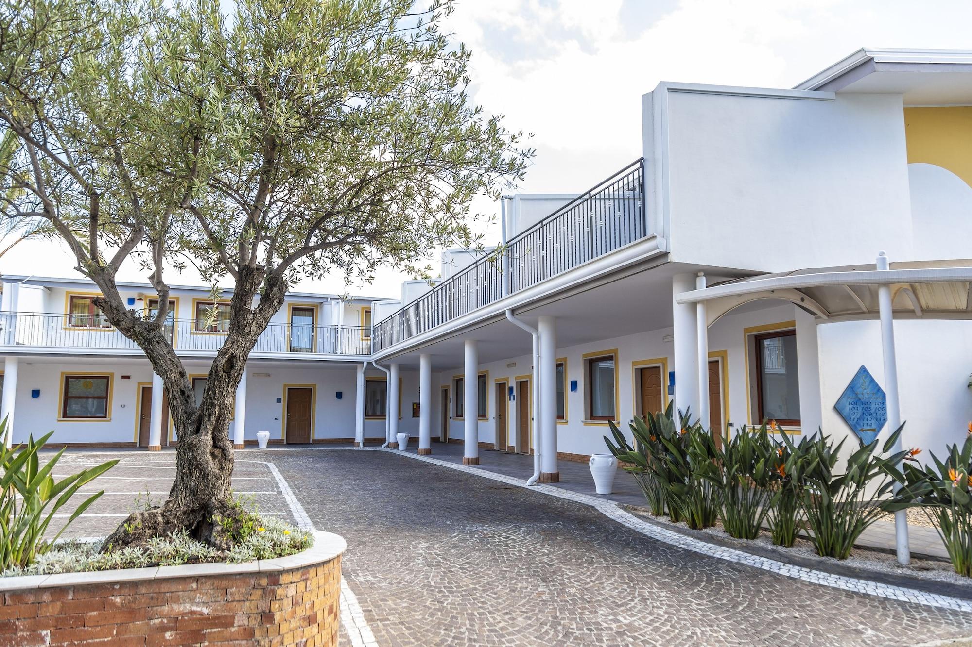 Hotel San Luca Battipaglia Exterior photo